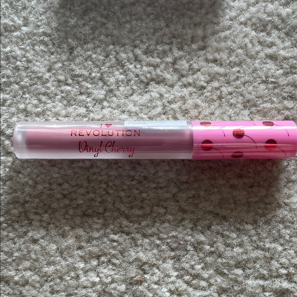 Revolution Bundle! Ultimate Desire 9 color Palette &Coordinating Cherry Lipstick - Picture 8 of 9
